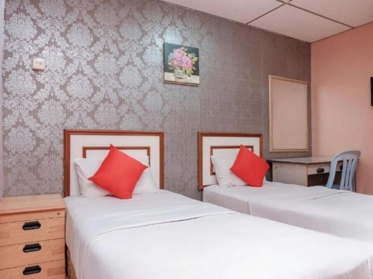 Hotel Tiara Cukai エクステリア 写真
